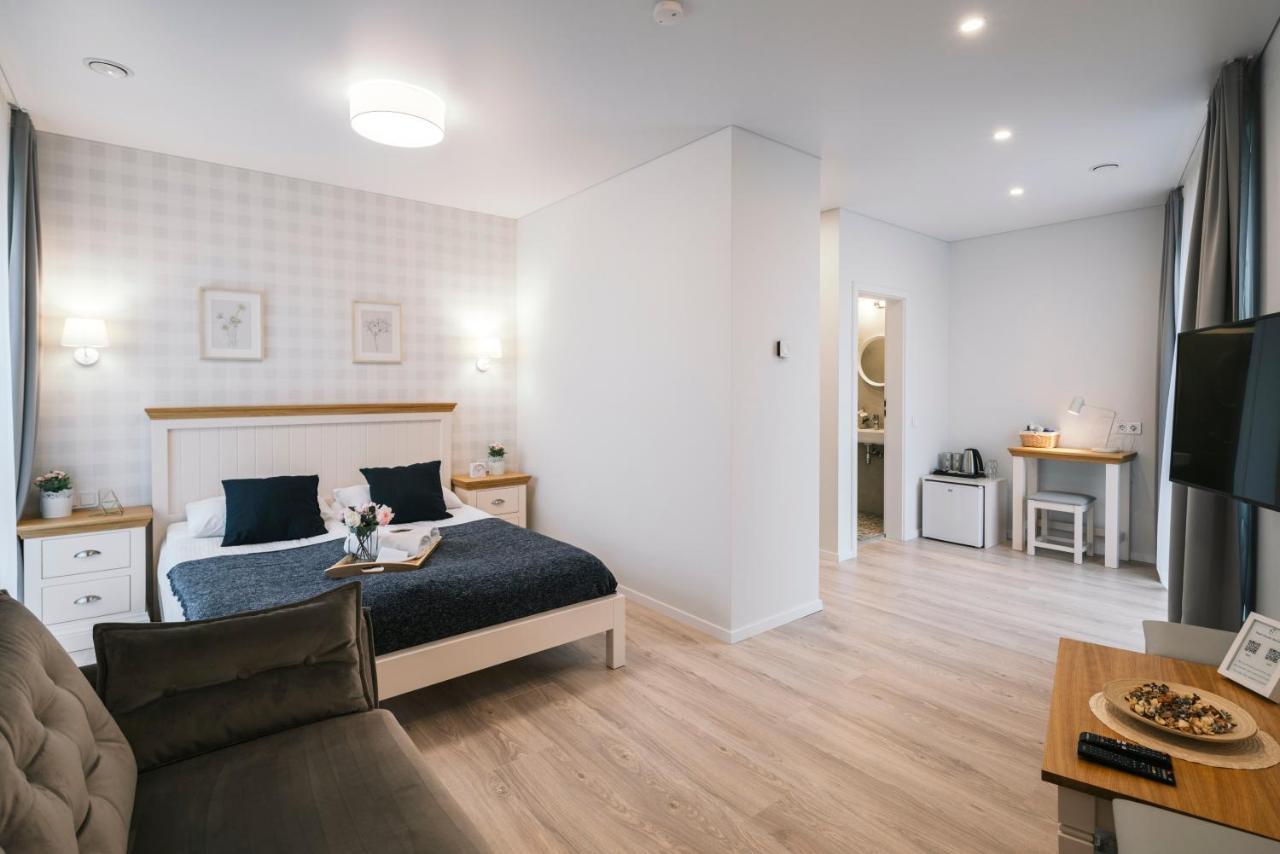 J14A I Rooms & Apartments Automated Self Check-In VNO Exteriör bild