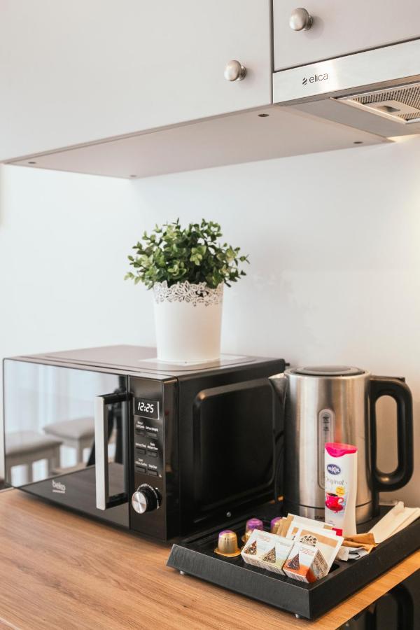 J14A I Rooms & Apartments Automated Self Check-In VNO Exteriör bild