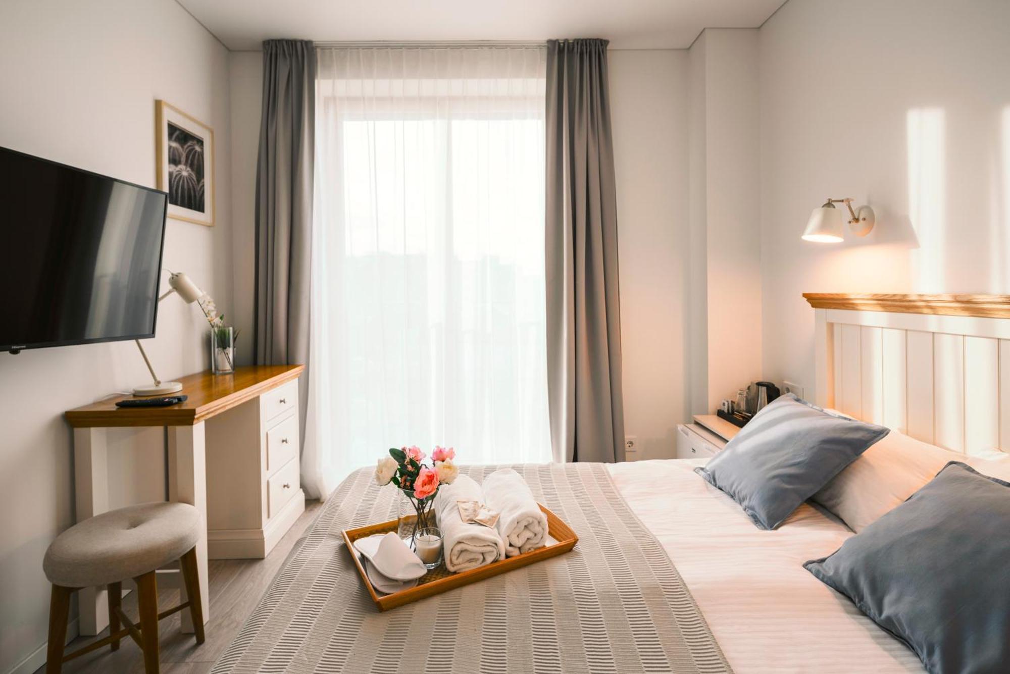 J14A I Rooms & Apartments Automated Self Check-In VNO Exteriör bild