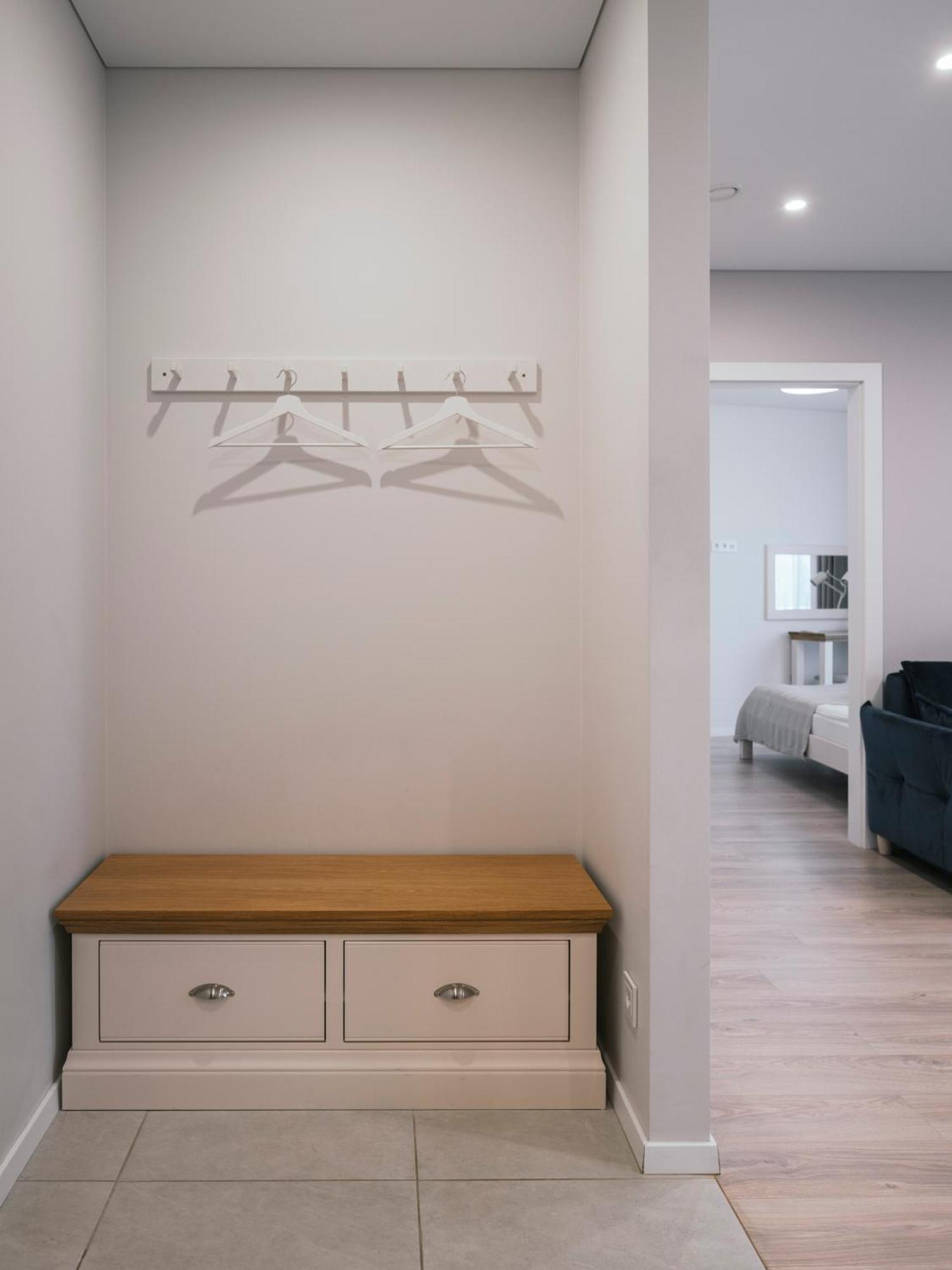 J14A I Rooms & Apartments Automated Self Check-In VNO Rum bild