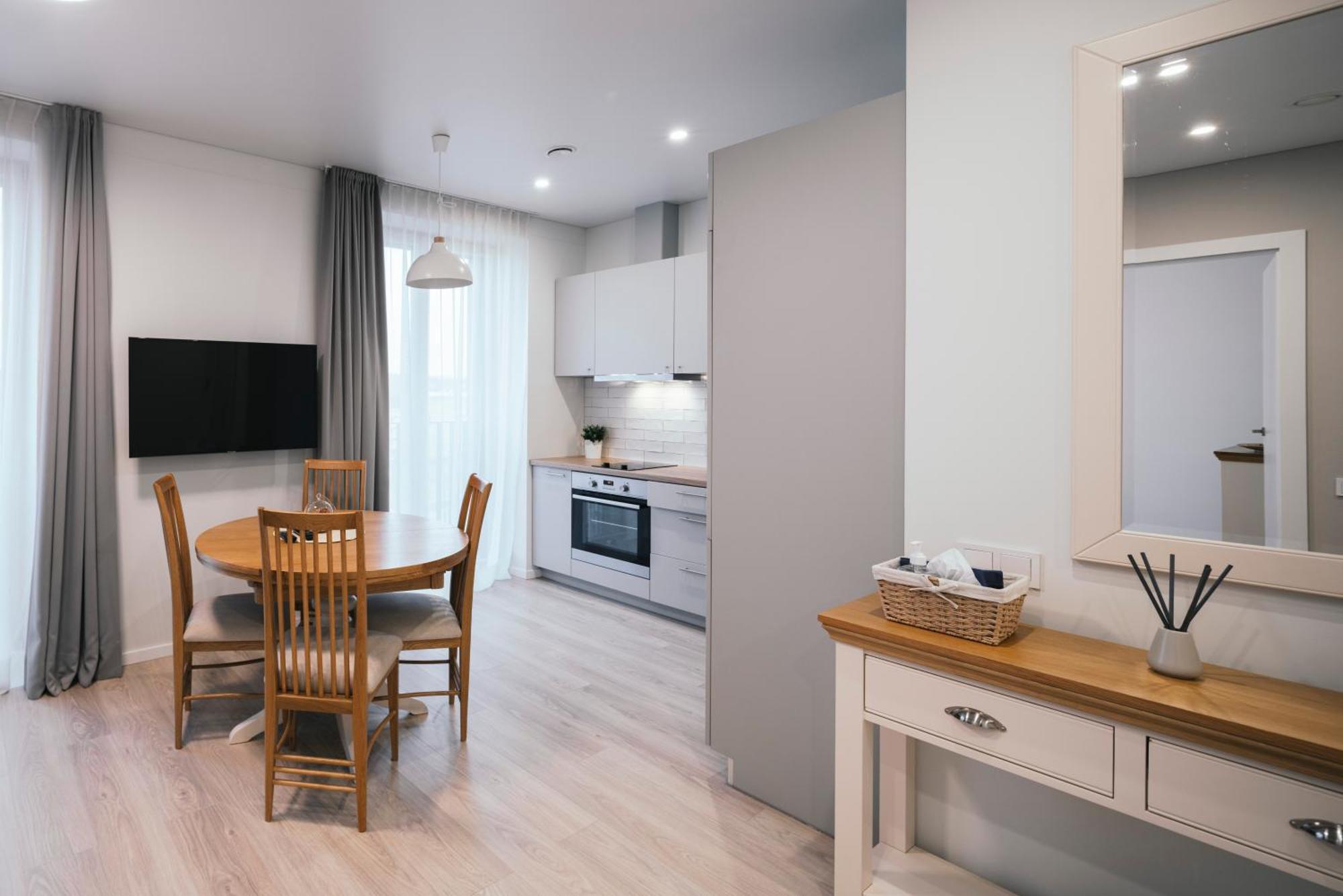 J14A I Rooms & Apartments Automated Self Check-In VNO Rum bild