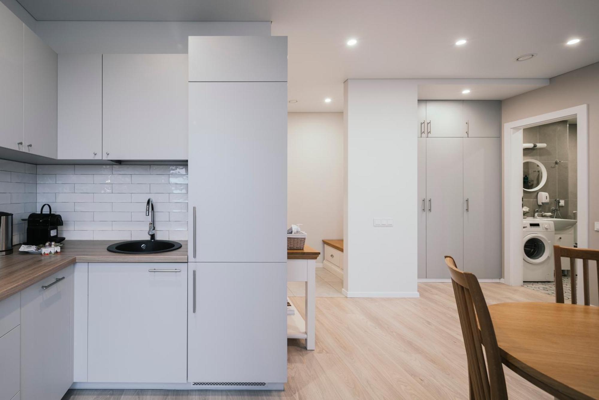 J14A I Rooms & Apartments Automated Self Check-In VNO Exteriör bild
