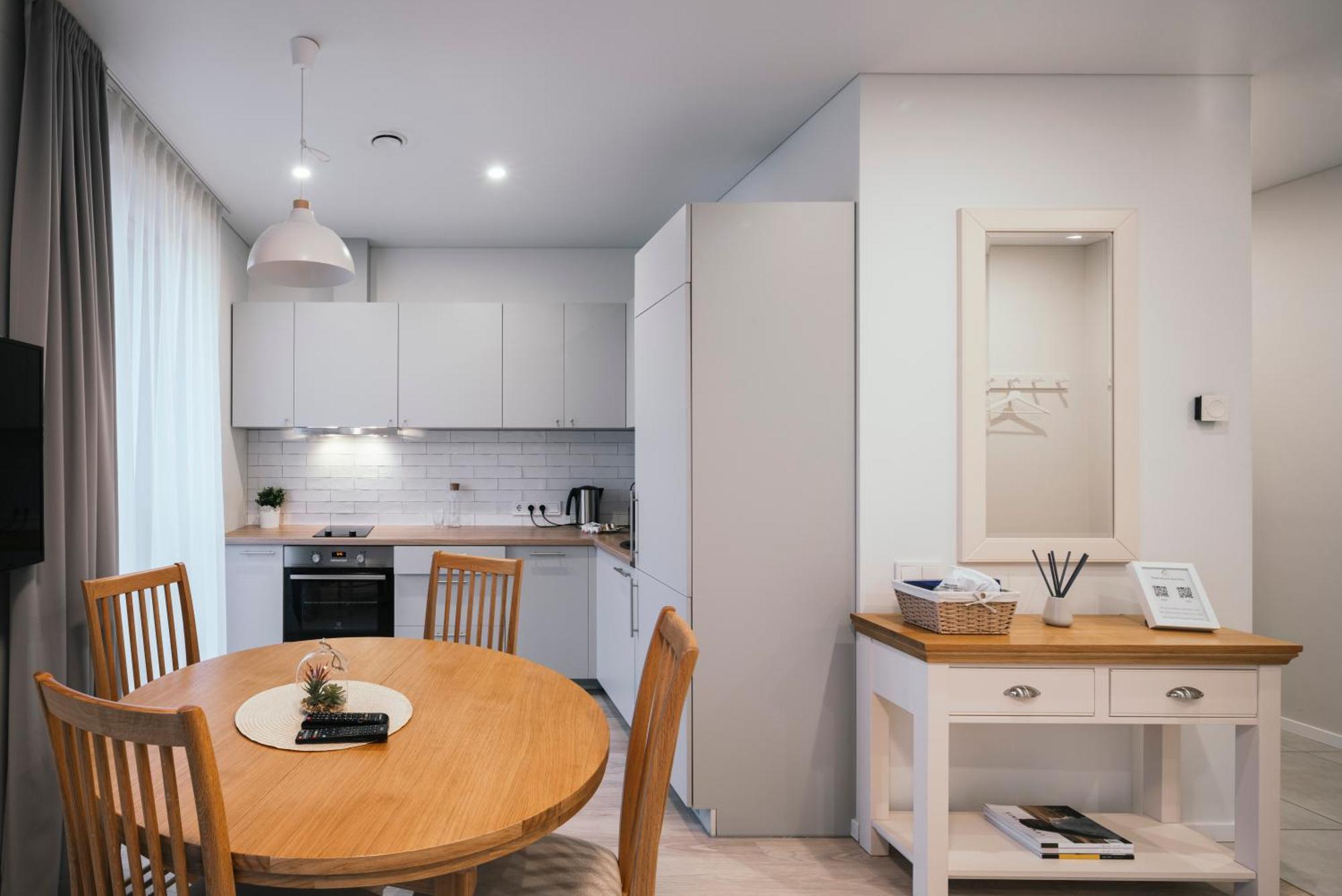 J14A I Rooms & Apartments Automated Self Check-In VNO Exteriör bild