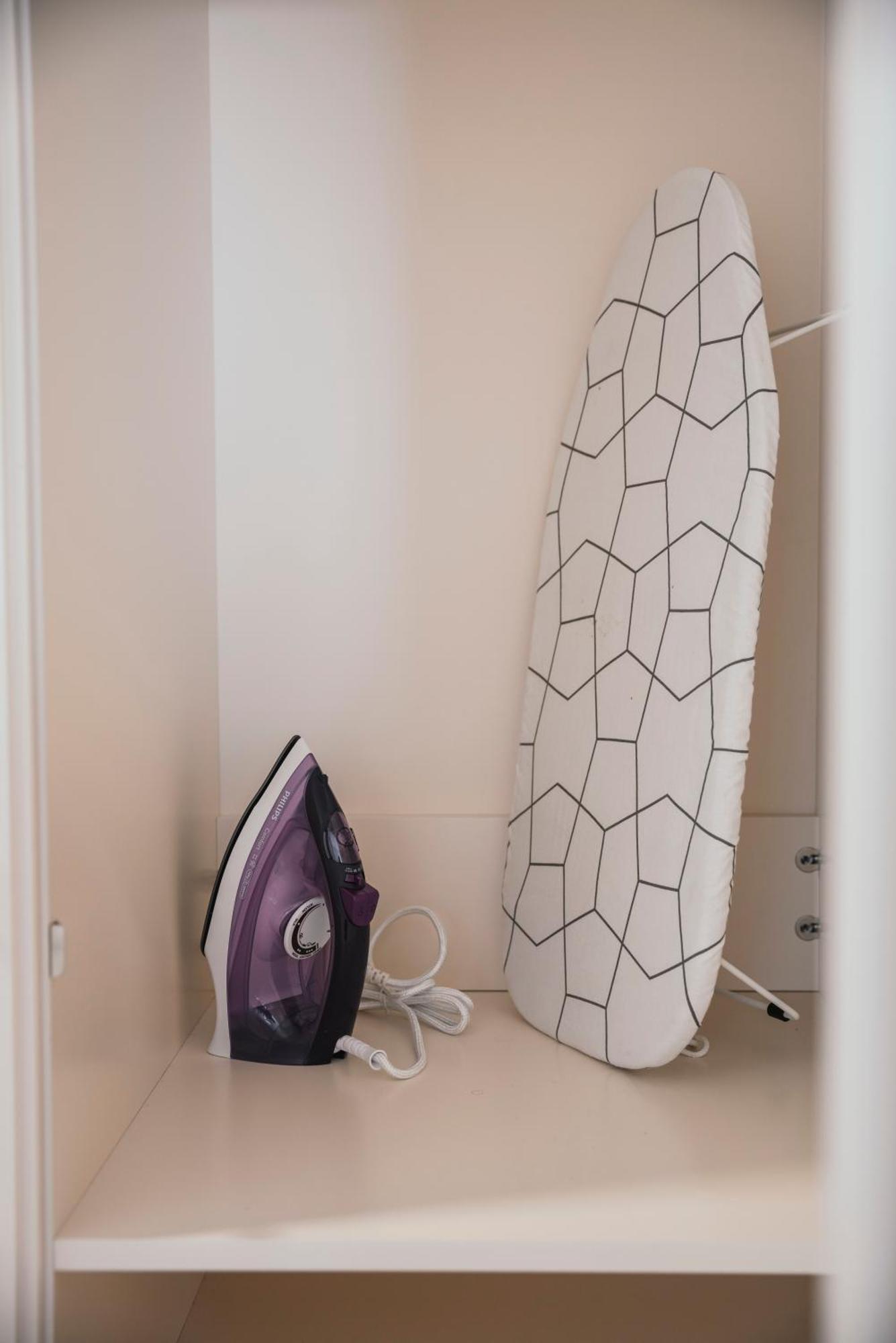 J14A I Rooms & Apartments Automated Self Check-In VNO Exteriör bild